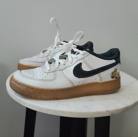 Vintage Smiley Nike Air Forces - Picture 2 of 8